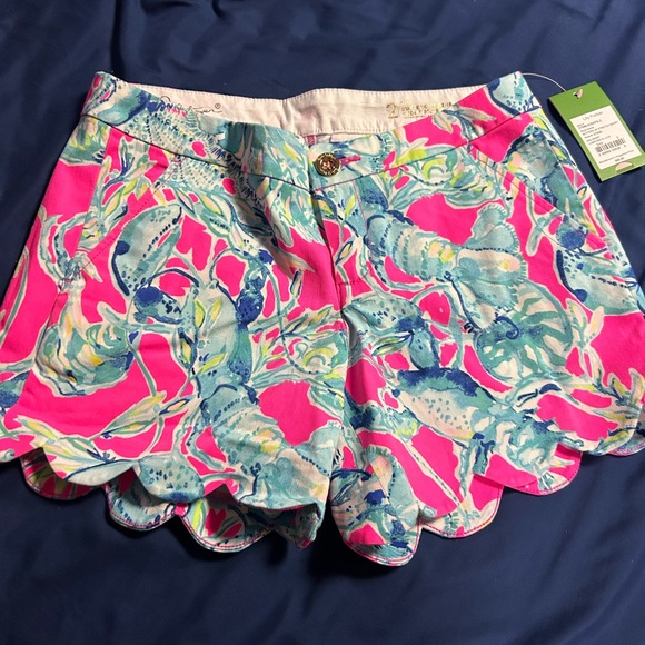 NWT Lily Pulitzer Buttercup Stretch Shorts- LOBSTERS IN LOVE pattern - Picture 1 of 5